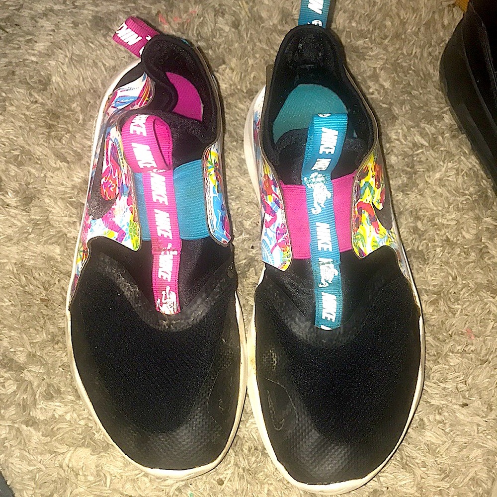 FLEXRUNNER NIKE WOMEN TENNIS SHOES